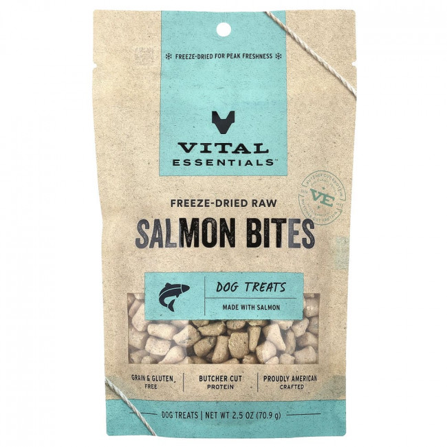 Vital Essentials, сушеные сырые лакомства для собак, кусочки лосося, 70,9 г (2,5 унции) Vital Essentials, сушеные сырые лакомства для собак, кусочки лосося, 70,9 г (2,5 унции)